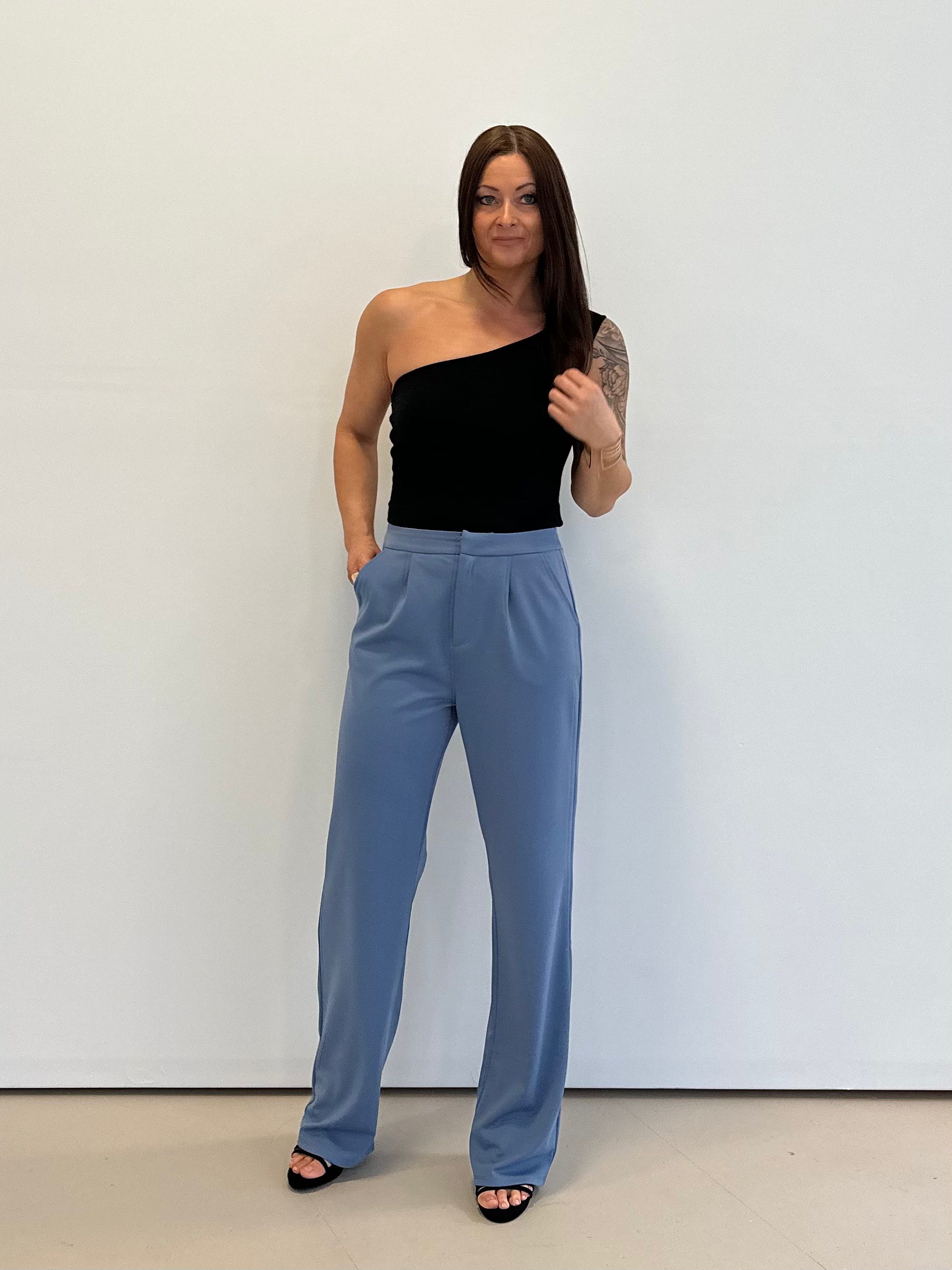 One Shoulder Body