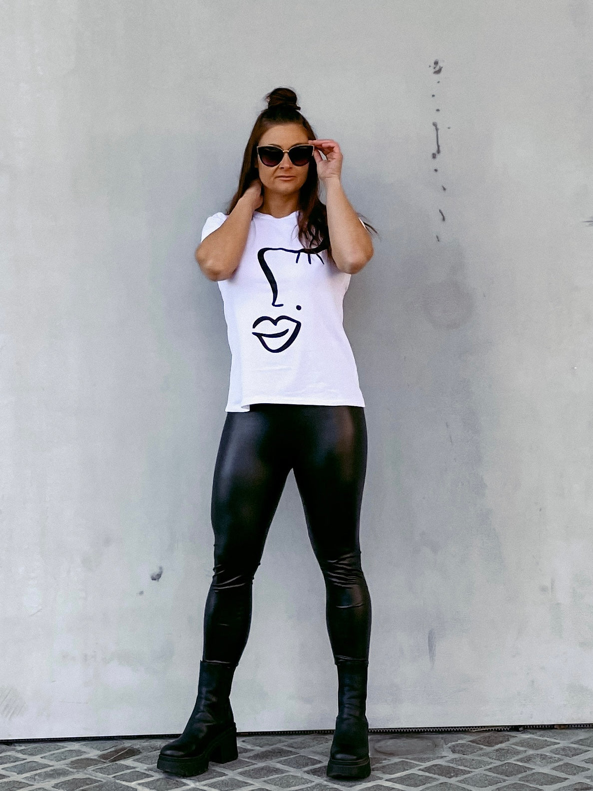 T-Shirt Woman Face