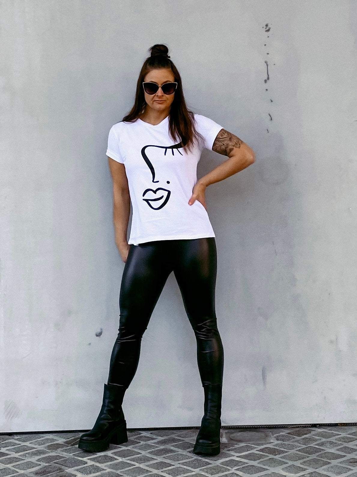 T-Shirt Woman Face